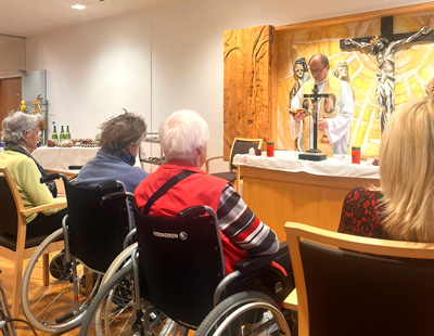 Ein schöner Osterbrauch bei uns im Sozialzentrum mitanond